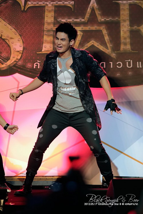 PIC ฮั่น เดอะสตาร์ จาก งานวันเปิดตัวอัลบั้ม