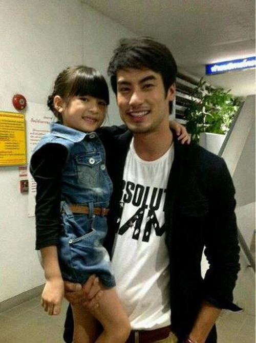 รูปน่ารักๆ น้องอันดา จาก พรพหมอลเวง 