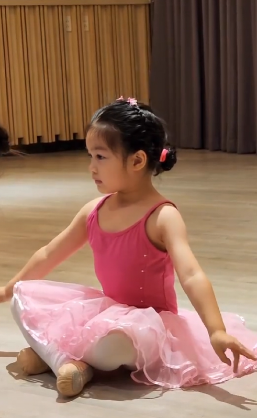 โตไวมาก น้องวีจิ ลูกสาว พ่อศรราม วัย 4 ขวบ ฉายเเววสวยเเล้ว