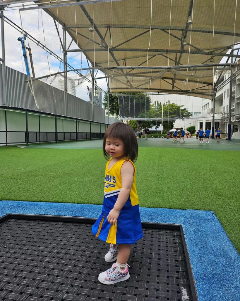 กดไลค์รัวๆ น้องเกลรีวิวของฝากแม่ชมพู่ ตะมุตะมิสดใสไอจีแตก