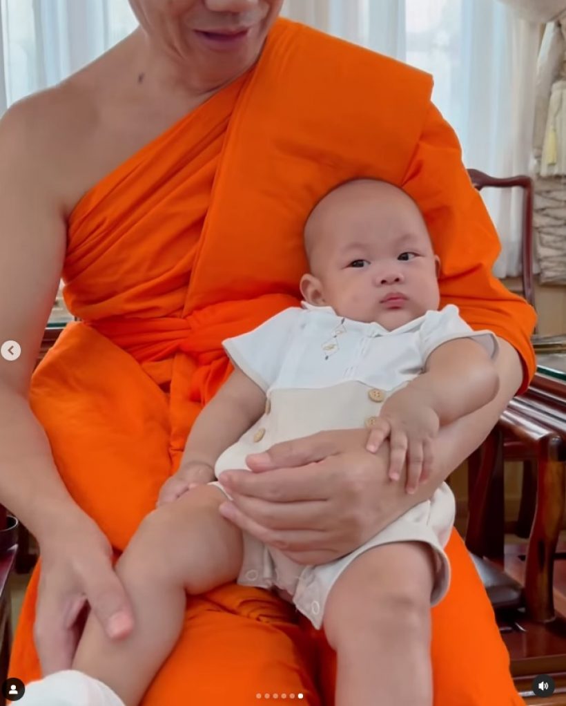 แดน-แพตตี้ พาลูกแฝดทำบุญ เบบี๋แฮปี้ซึ้งในรสพระธรรมสุดๆ