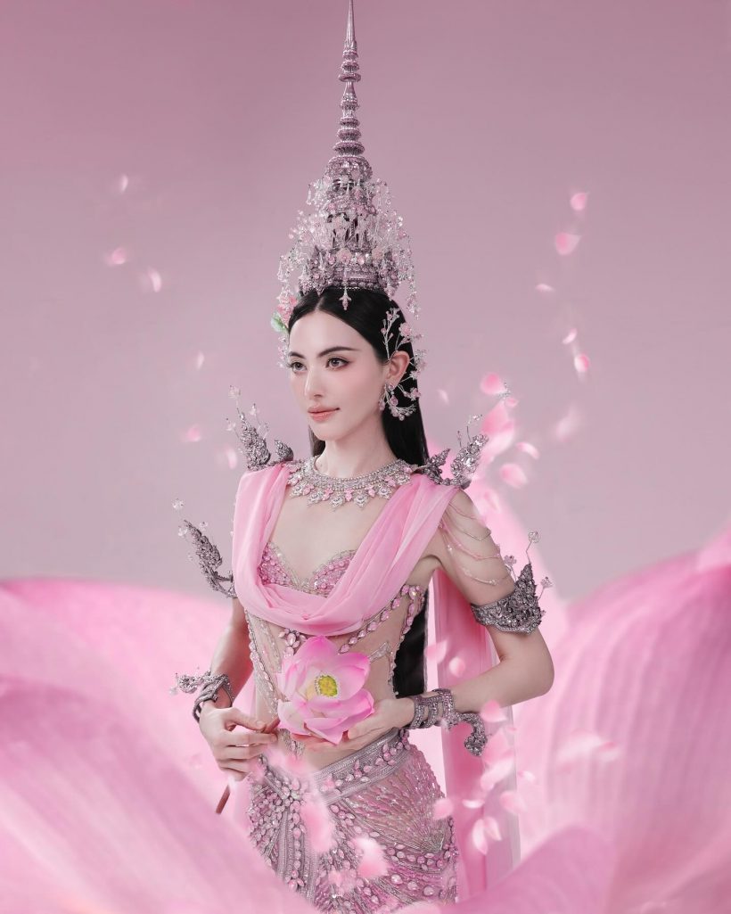 สวยเต็มๆตา...ใหม่ ดาวิกา แปลงโฉมเป็นนางสงกรานต์ปี69