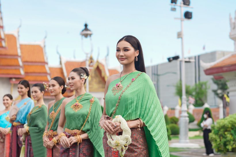 ส่อง 30 สาวงาม  MUT 2022 ในชุดไทยทำบุญ เสริมสิริมงคล