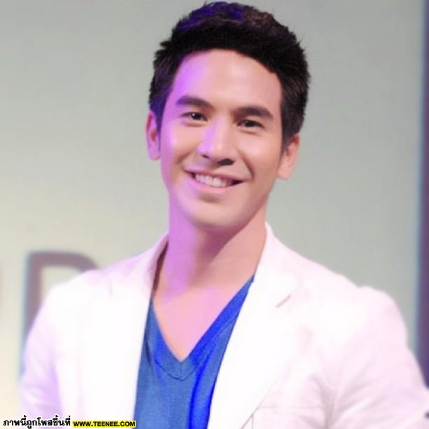 pic:หนุ่มหล่อเจ้าของรอยยิ้มอบอุ่นโป๊ป 