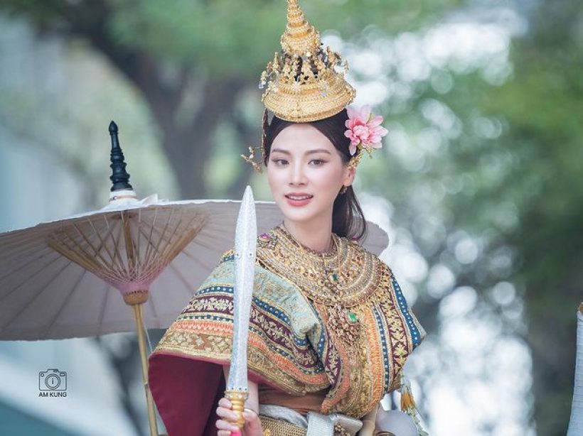 มัดรวมภาพ ใบเฟิร์น พิมพ์ชนก เป็นนางสงกรานต์ปี 66 สวยเด่นสง่างามที่สุด