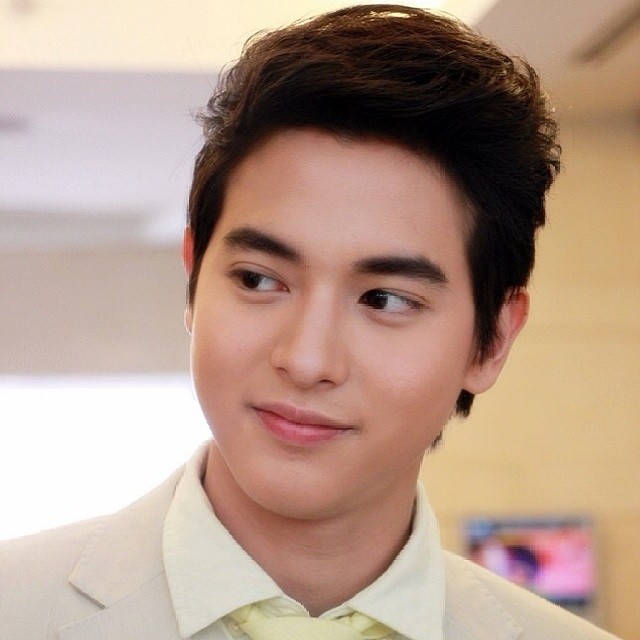 เจมส์ จิรายุ