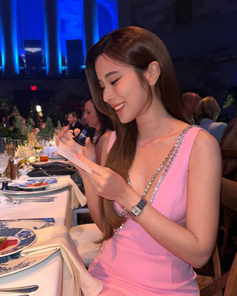 โอ้โห! เฟรมนางฟ้าชัดๆ เก้า สุภัสสรา กระทบไหล่ซุปตาร์สาว สวยกินกันไม่ลง