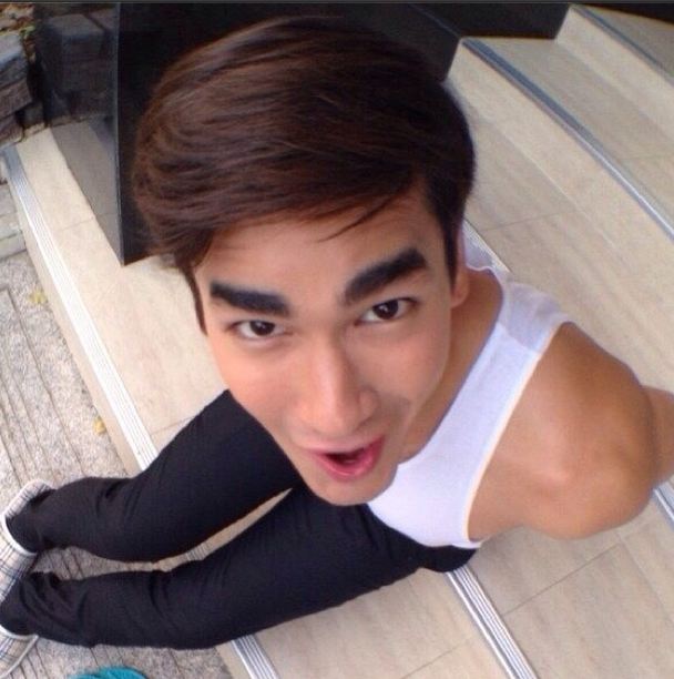 ณเดชน์ คูกิมิยะ 