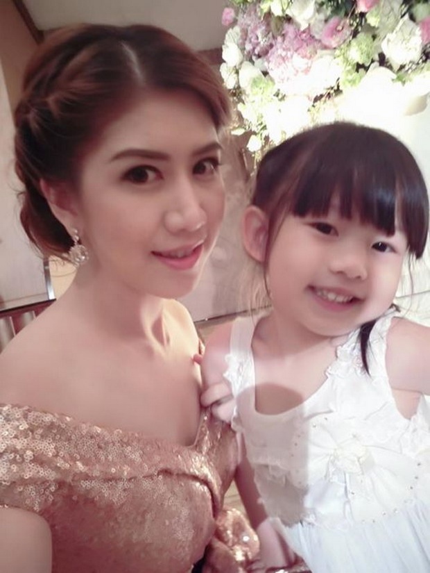 น้องลูกแพร ว่าน่ารักแล้ว..เจอคุณแม่เข้าไป ผมนี่อึ่งเลย!!