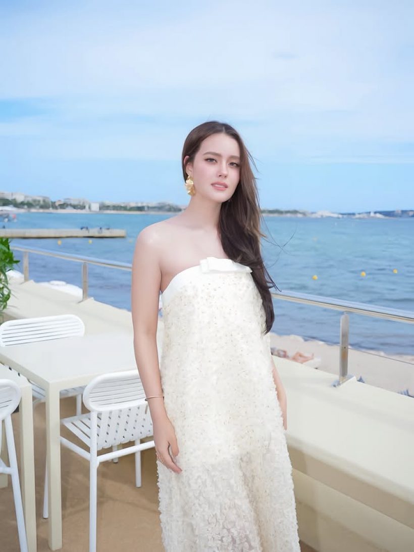 เปิดลุคสุดปัง! เดนิสนางเอกดาวรุ่ง สวยออร่ากระจาย