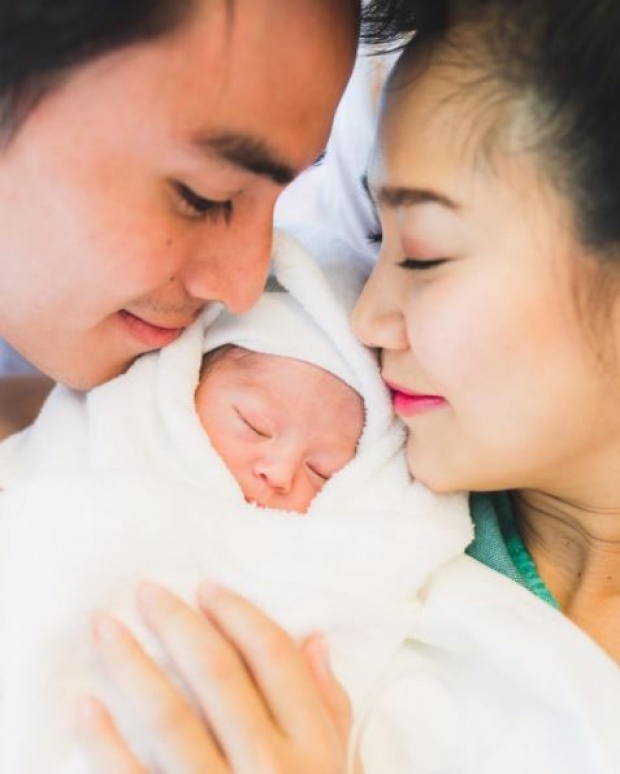 ประมวลภาพความอบอุ่น คุณพ่อนาวินต้าร์ ต้อนรับลูกสาว “น้องลูก้า” (มีคลิป)