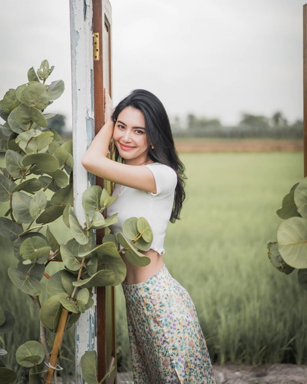 บางเฉียบ เเห่โฟกัสเอว ใหม่ ดาวิกา ภาพนี้เธอดูผอมมาก 