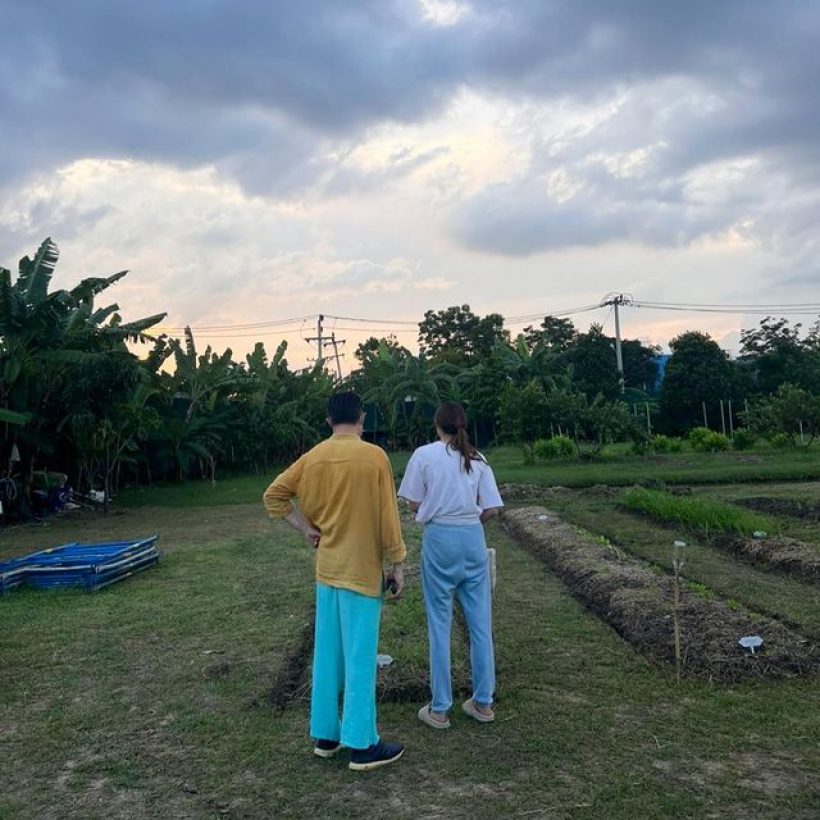 ส่องเบื้องหลังเสี่ยพันล้าน สลัดลุคผู้บริหารใช้ชีวิตเเบบนี้ที่บ้านกับลูกหลาน