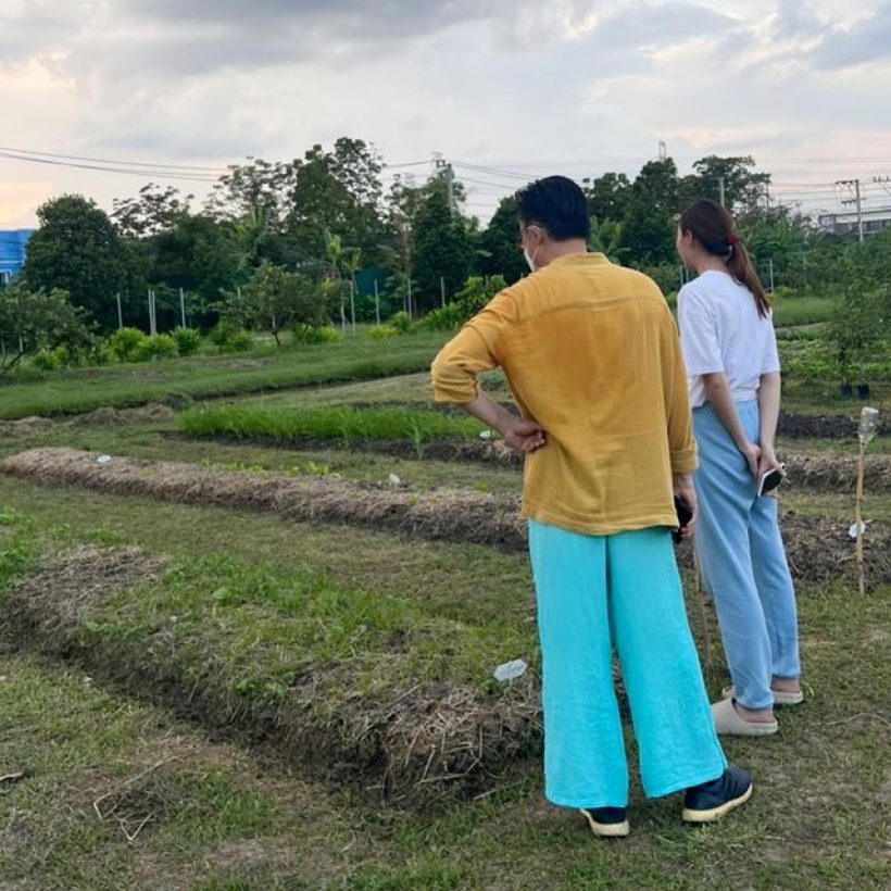 ส่องเบื้องหลังเสี่ยพันล้าน สลัดลุคผู้บริหารใช้ชีวิตเเบบนี้ที่บ้านกับลูกหลาน