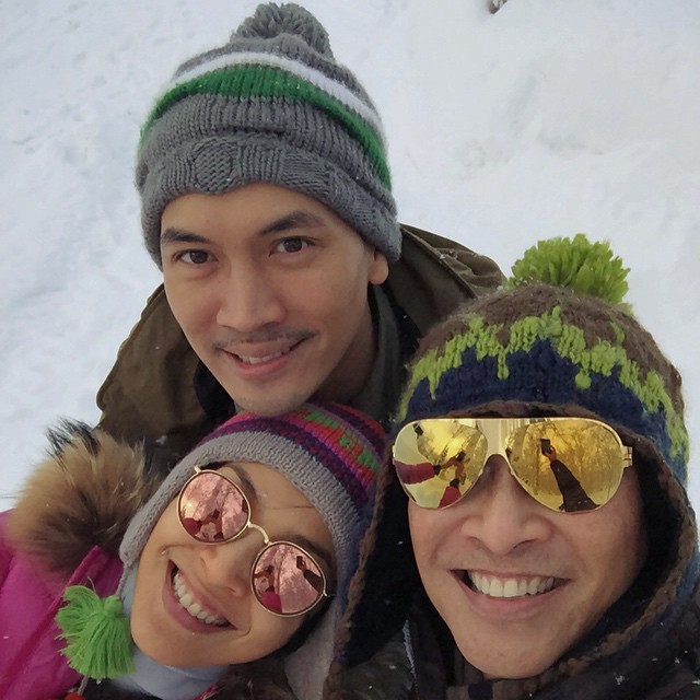 ครอบครัวสุขสันต์ เคน ควงหน่อย พร้อมลูกๆ ตะลุยหิมะฮอกไกโด