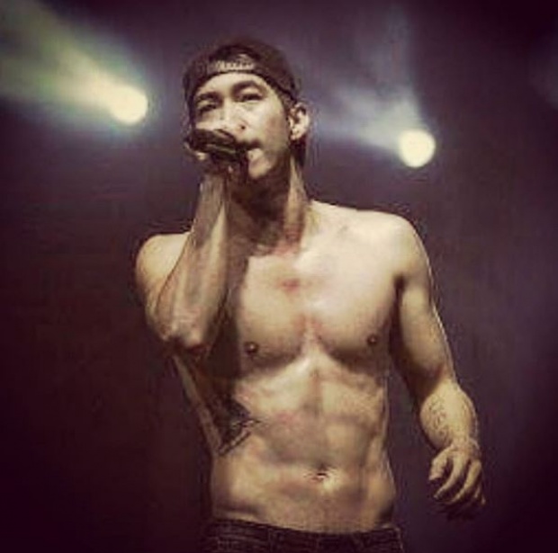 สดๆร้อนๆเห็นรึยัง? รอยสักใหม่ โตโน่ ภาคิน ตรงนี้เลยนะ!!