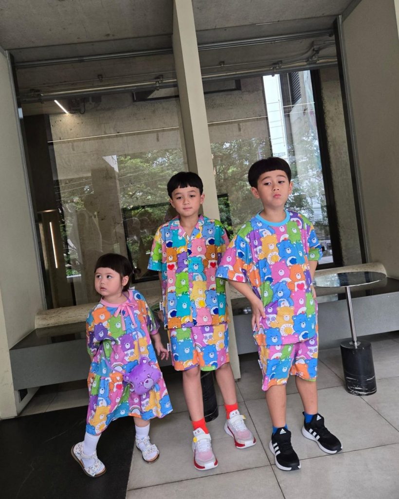 ชมพู่เผยภาพพาลูก3คนเที่ยวพักผ่อน แต่หลุดโฟกัสน้องเกลเต็มๆ