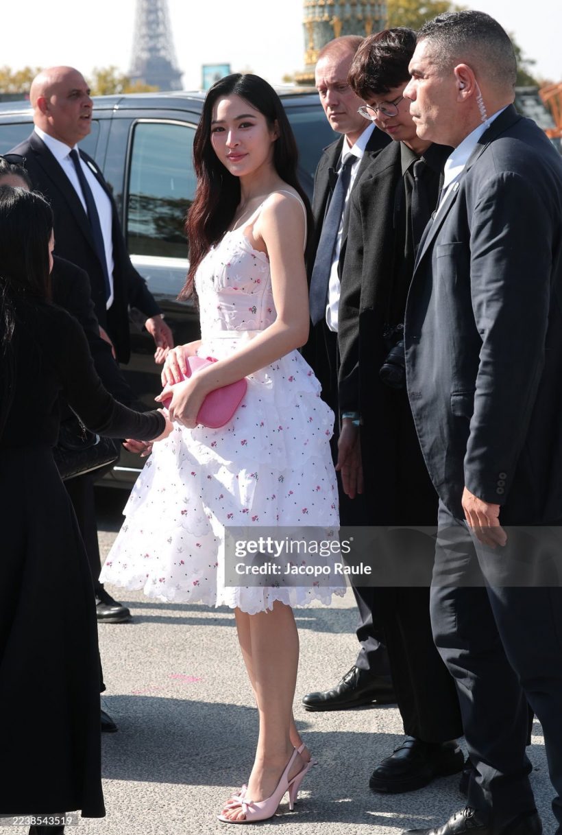 ส่องลุค! หลิง-ออม ใน Paris Fashion Week สมมงคุณหนูDior
