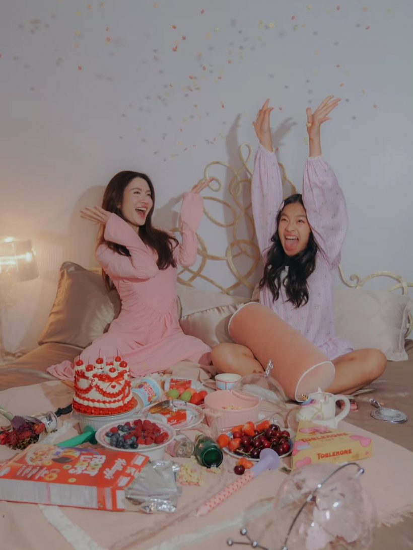 รวมคนดัง เสิร์ฟคอนเทนต์วาเลนไทน์ จัดเต็มเเบบไม่มีใครยอมใคร