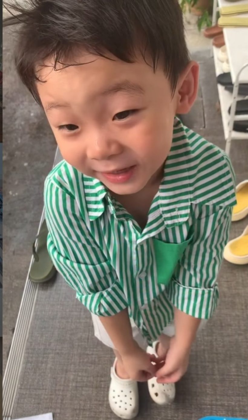 เปิดภาพ น้องเร็นเร็น ลูกชายดีเจโก เป็นหนุ่มแล้วสำเนาพ่อเป๊ะ