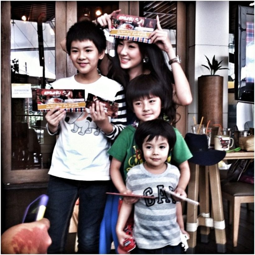 ลืมกันหรือยัง น้องเมลิค ลูกแม่ลำยองโตมาแล้วหล่อทุกคน