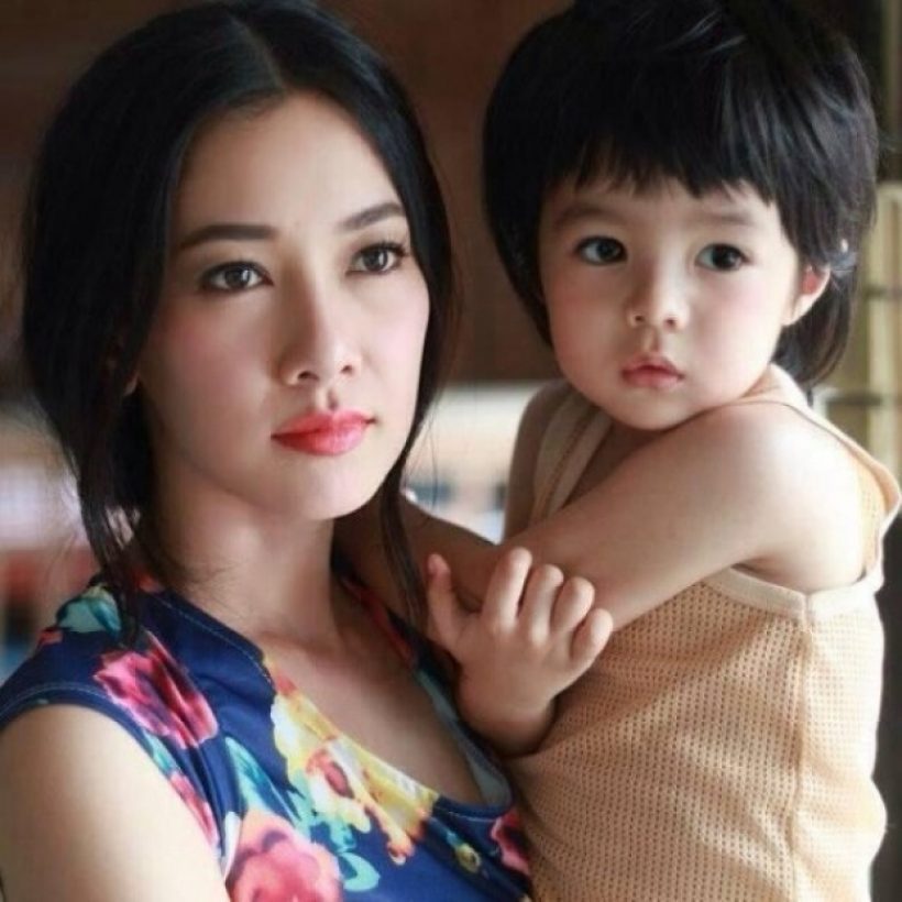 ลืมกันหรือยัง น้องเมลิค ลูกแม่ลำยองโตมาแล้วหล่อทุกคน