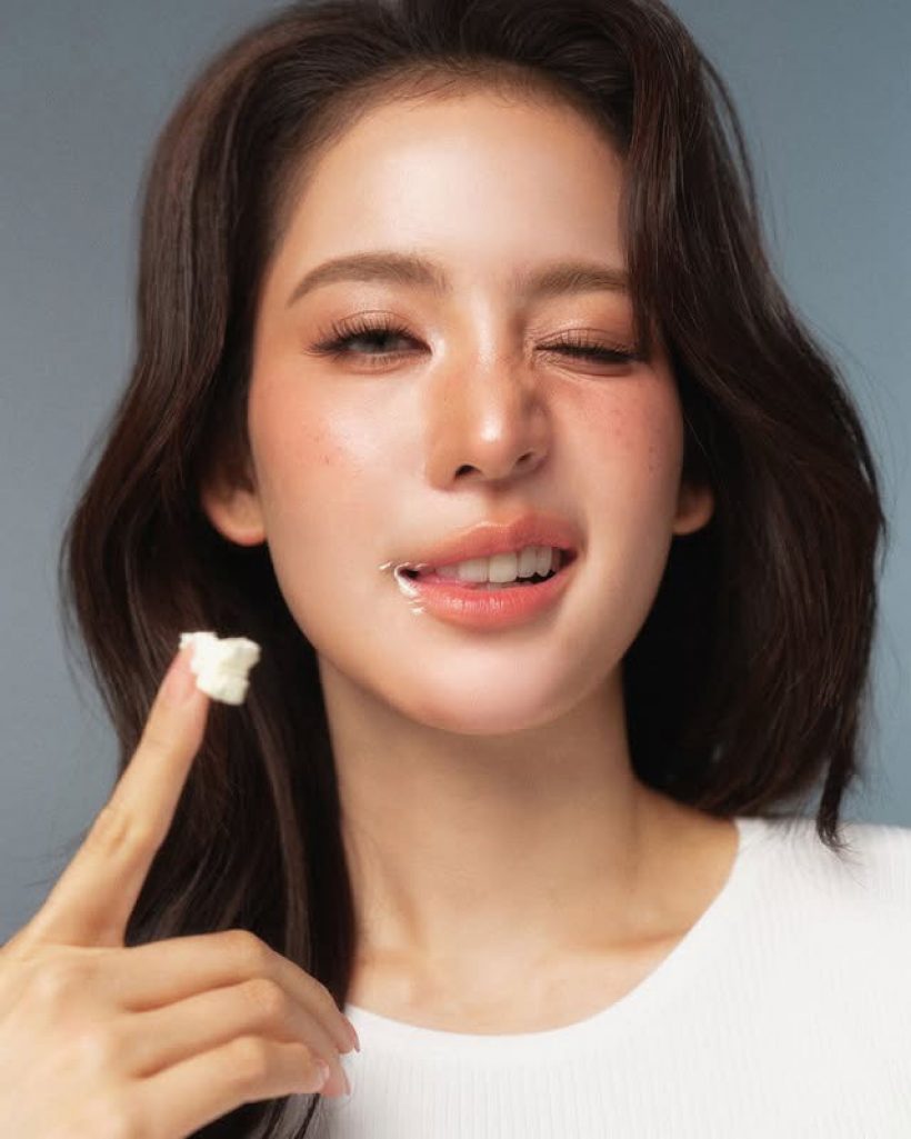 หวานน้ำตาลท่วม! อาเล็ก ธีรเดช เสิร์ฟซึ้งเบิร์ดเดย์ โบว์