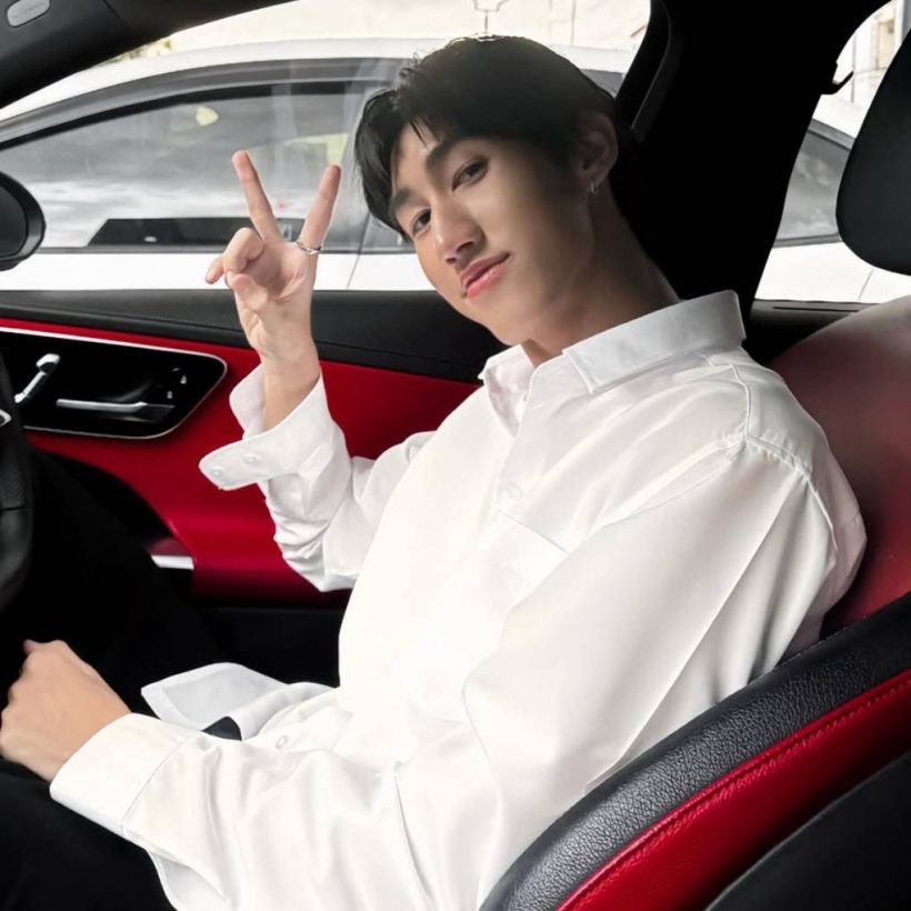 อื้อหือ!!โบ๊ทคำสิงห์ ในลุคหนุ่มนักศึกษา หล่องานดีเวอร์