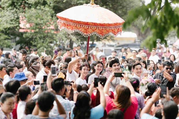 คู่รักใจบุญ ใหม่-เต๋อ - มิ้นต์-ภูผา ร่วมทอดกฐินสร้างอุโบสถ อิ่มบุญกันถ้วนหน้า!