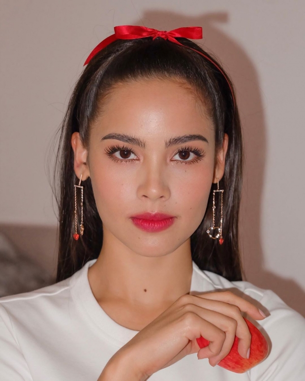 ฮือฮา! ภาพนี้ของ ญาญ่า โดนถล่มยอดไลค์เพราะสวยเกินเหตุ 