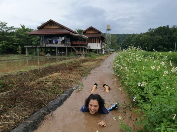 ชีวิตน่าอิจฉา เปิดบ้าน โรส วริศรา อดีตมิสเอเชีย หนีรถติดกรุงเทพ เข้าป่าปลูกผัก