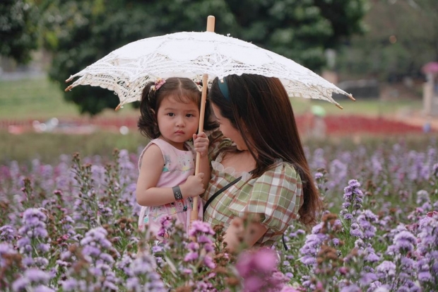 ส่องชีวิตปัจจุบัน  ต้าร์ พศิน - อ้อม ประถมาภรณ์ ล่าสุดประกาศตั้งท้องลูกคนที่ 2 