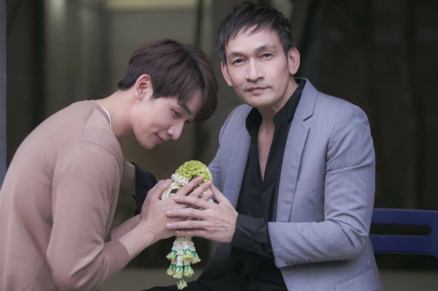 ความหล่อเป็นเหตุ กองทัพ พีค ปล่อยภาพเซ็ตนี้ ทำยอดไลค์ถล่มทับ