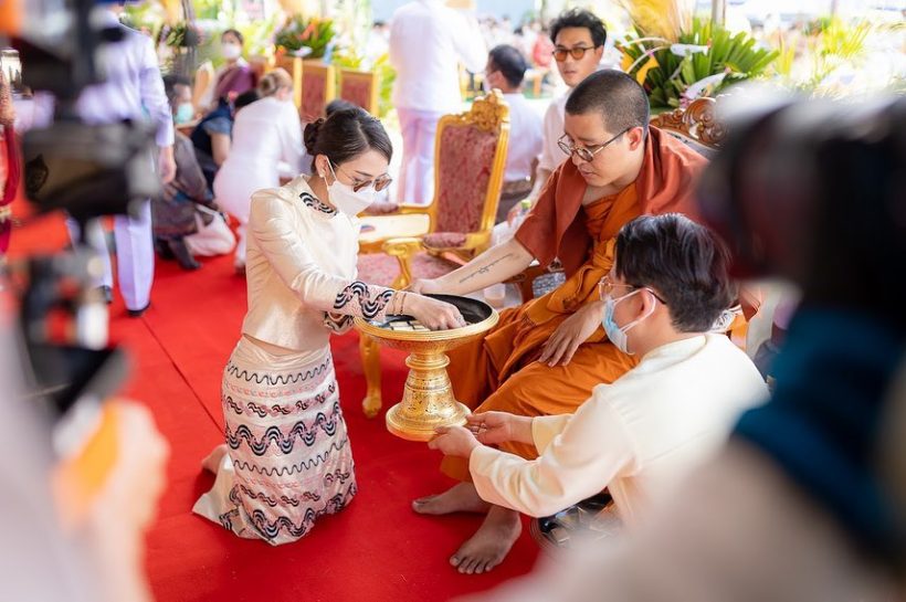 อนุโมทนาบุญ นางเอกดัง เยือนจังหวัดลำปาง สร้างพระคู่บ้านคู่เมือง