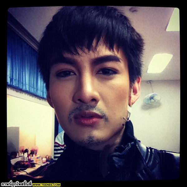 กอล์ฟ โชว์หุ่นขาวๆ จาก instagram