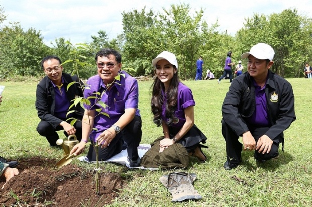 สุดยอดดาราไอดอล!! แพท ณปภา ชวนเยาวชนสำนึกรักผืนป่า