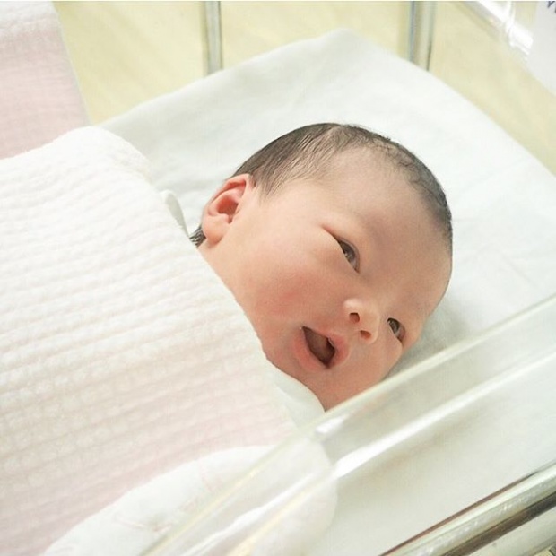 ภาพชัดๆ น้องนาฬาดา ลูกแม่แนน ปิยะดา น่ารักจริงๆ