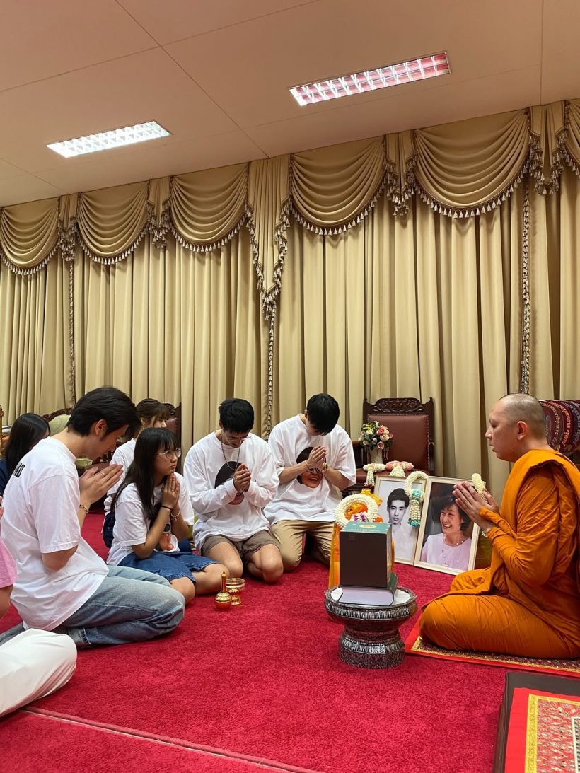 พี่น้องฉัตรบริรักษ์พร้อมหน้า ทำบุญครบ99วันรำลึกถึงแม่งามทิพย์