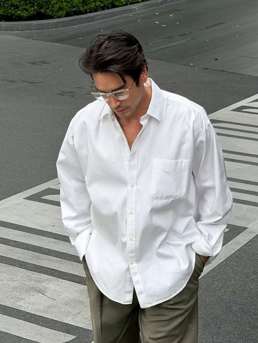 ณเดชน์ทุกที่มีอยู่จริง! ล่าสุดเจอกินลูกชิ้นที่ป้ายรถเมล์