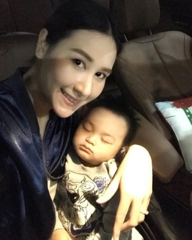 อัพเดตพัฒนาการ น้องลีออง ลูกชายคนเล็ก เสก โลโซ ยิ่งโตยิ่งคูลยิ่งเท่ห์