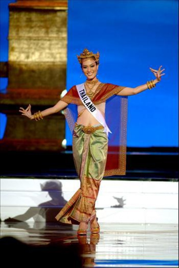 ย้อนชมชุดประจำชาติของไทย บนเวทีนางงามจักวาล ที่ชนะเมื่อ 13 ปีที่แล้ว สวยจริงจังไม่ต้องเน้นแปลก!