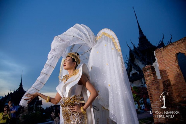  สวยงามอลังการ ชมชัดๆ ชุดประจำชาติไทย สู้ศึกมิสยูนิเวิร์ส2018