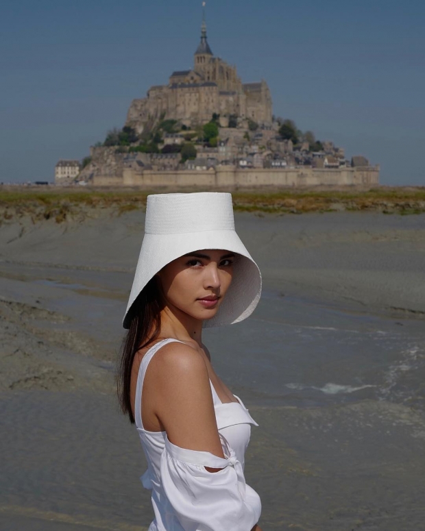  ลุคนี้อย่างเท่! ส่องแฟชั่น สาวญาญ่า ร่วมชมโชว์ Louis Vuitton Cruise 2020 