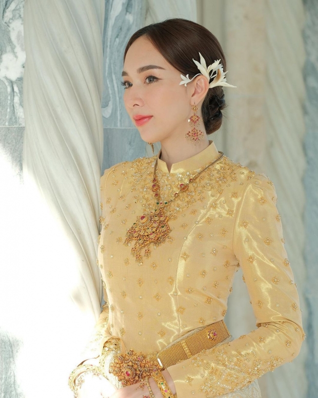 มิ้น ณัฐวรา พักความแซ่บ สวมสไบใส่ชุดไทย สวยสง่าออร่าจับ