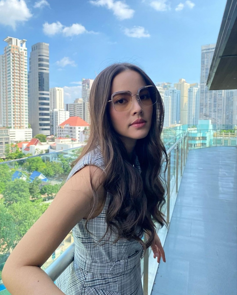 เปิดภาพแอบถ่าย ญาญ่า ในวันชิวๆ ทำแฟนคลับอึ้งทั้งโซเชียล