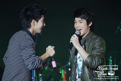 โตโน่ ริท คู่นี้เค้าอะไรกันเนี่ย