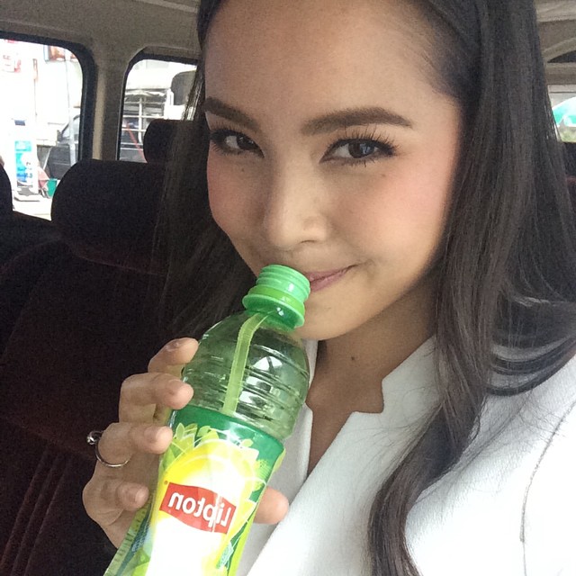 ญาญ่า อุรัสยา