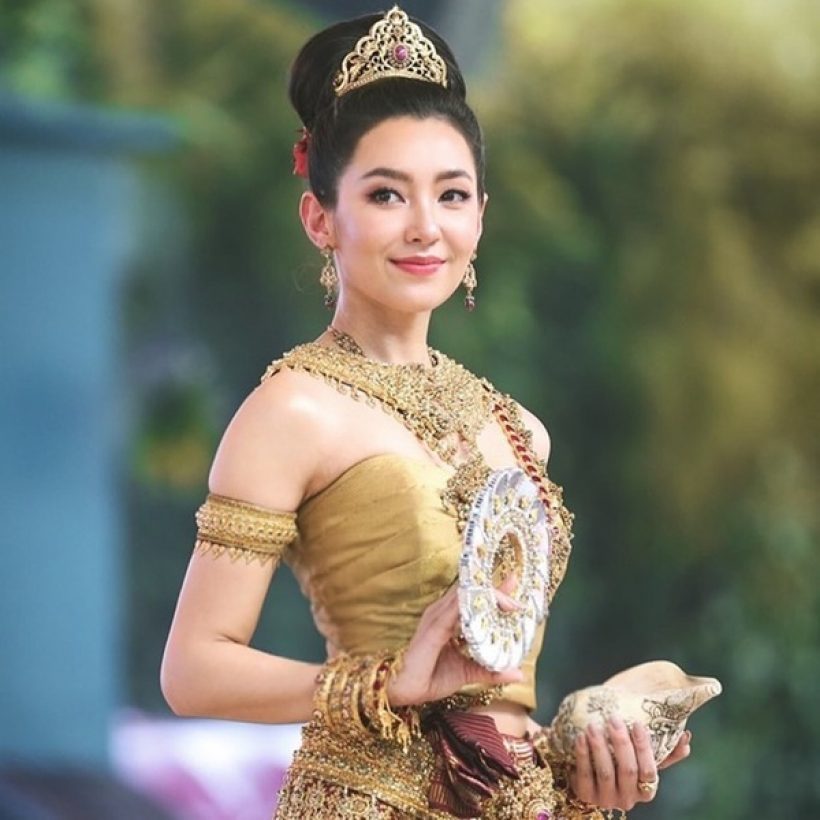 มัดรวมลุค เบลล่า ยืนหนึ่งตำแหน่งนางสงกรานต์3ปีสวยจึ้งไม่หยุด