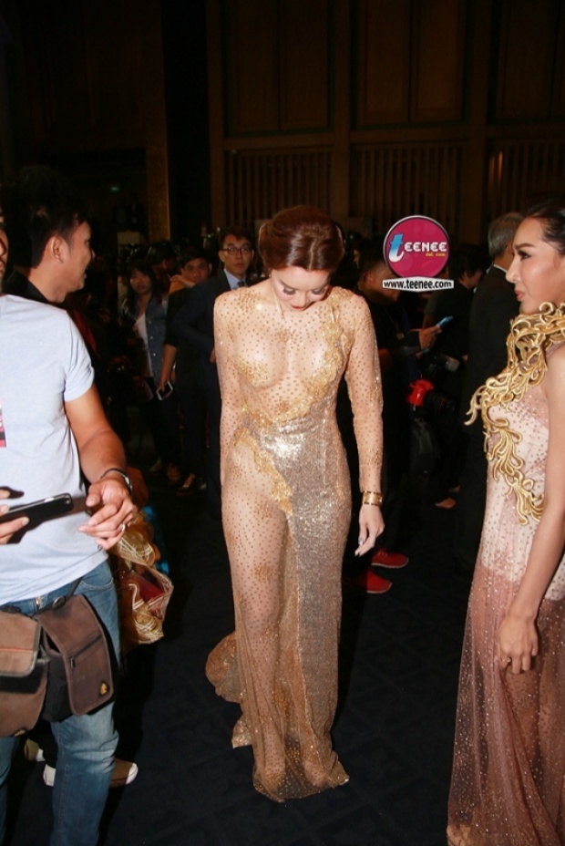 รวมสาวเซ็กซี อวดอึ๋มล้นงาน ดาราเดลี่ อวอร์ด