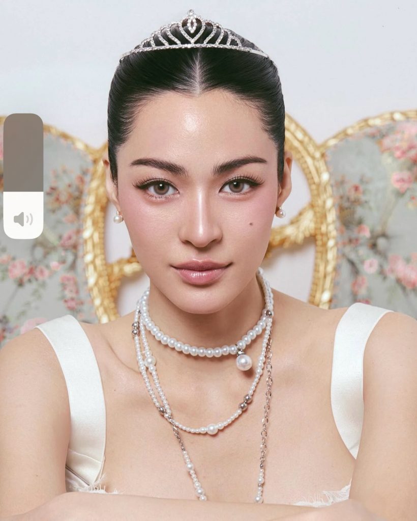 เปิดเซ็ตภาพหลิงหลิงฉลองวัยเลข3 สวยเป๊ะสมมงฯต้นแบบศัลยกรรม